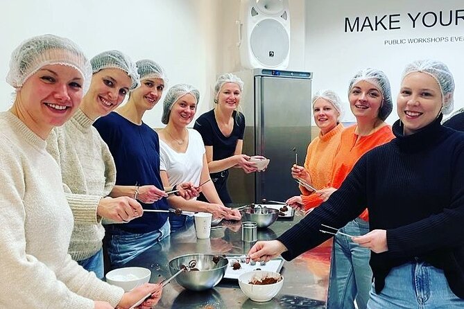 1.5h Belgian Chocolate Workshop in Brussels (bean to bar) - The ruby chocolate promise