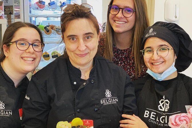 1.5h Belgian Chocolate Workshop in Brussels (bean to bar) - Boxing your creations and shopping afterward