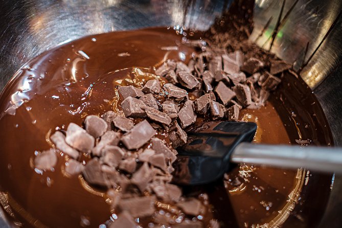 2.5h Belgian Chocolate Pralines Workshop in Brussels - Mendiants: the easy chocolate you can repeat at home
