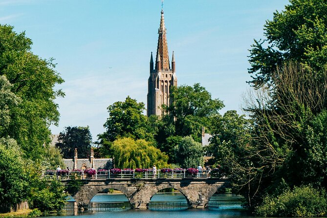 2-Hour Historical Walking Tour in Bruges with Praline Included - Rosary Quay and the film connection