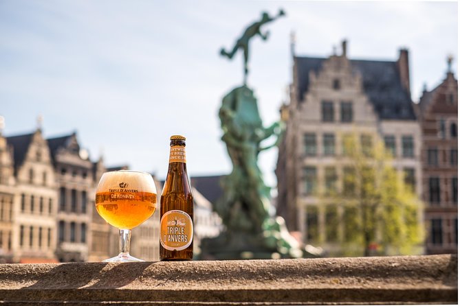 Antwerp BeerWalk with English Guide - Highlander Cafe on a handsome square