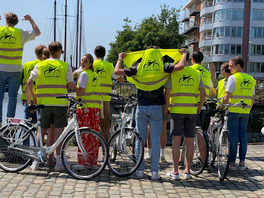 Antwerp: City Highlights Guided Bike Tour - Bikes, comfort, and the pace