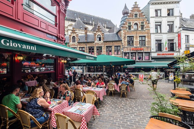Antwerp: City Walk with Audio Guide in 7 Languages on your Phone - City Hall and the blend of old and new