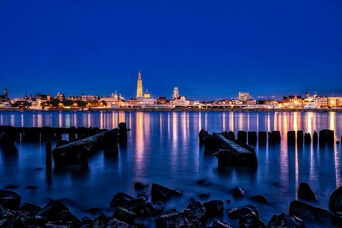 Antwerp: City Walk with Audio Guide in 7 Languages on your Phone - Forty stories, not just five monuments
