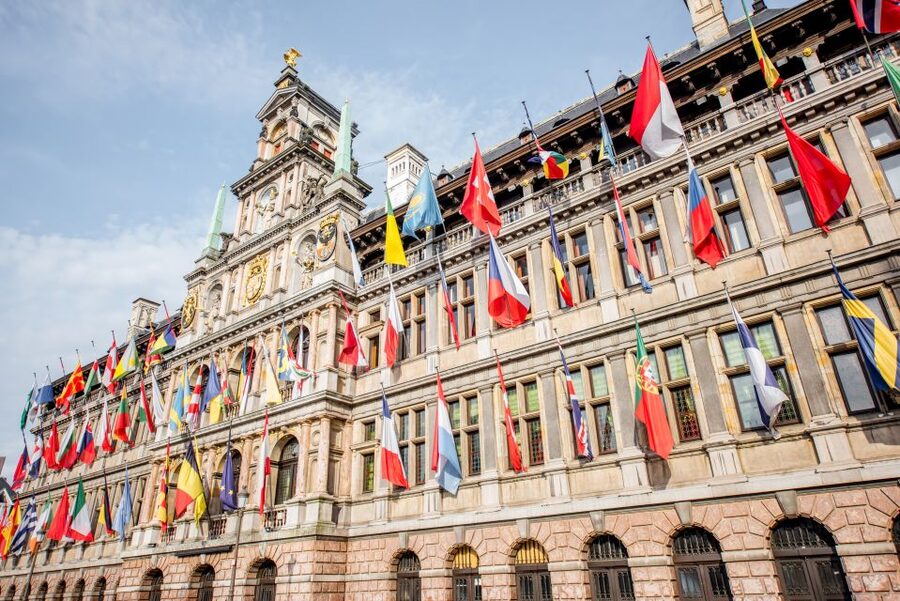 Antwerp: Express Walk with a Local in 60 minutes - Starting at the Pagodepoort Arch