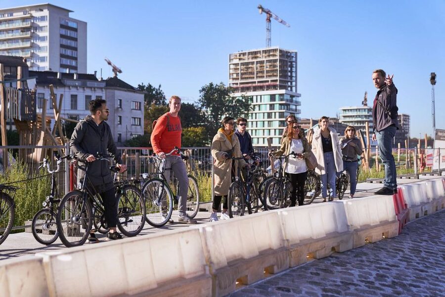 Antwerp: Guided Bike Tour - What the guides add to the ride