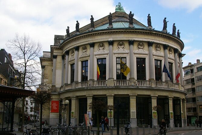 Antwerp: Help the Lost Boy – Self-Guided Mystery Walk - Who will enjoy the mystery most