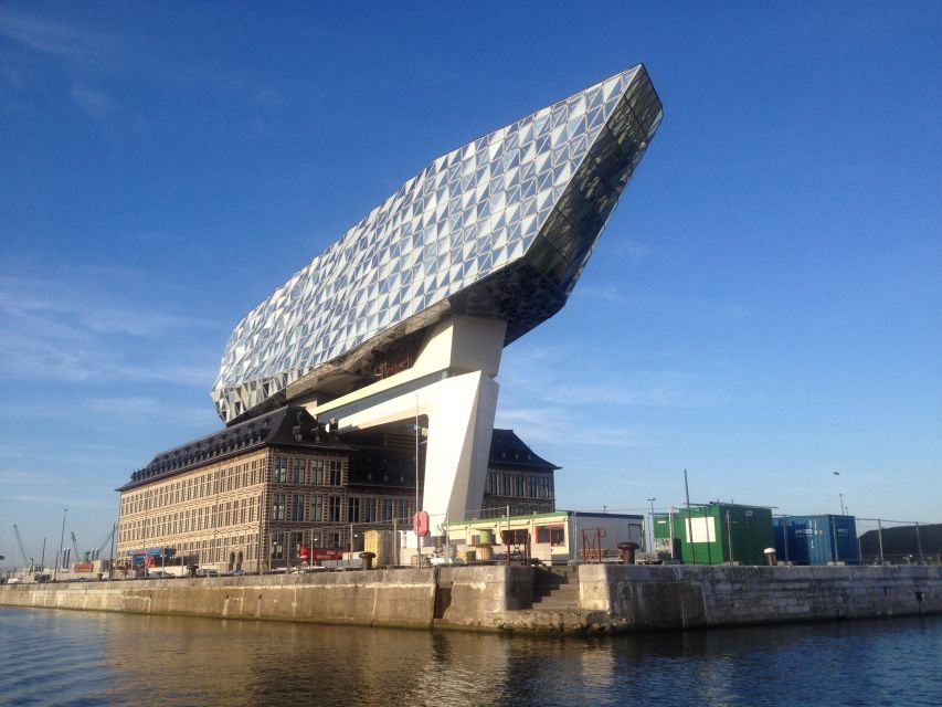 Antwerp: Private Old Harbour Boat Tour Incl. Drinks & Snacks - Who will enjoy this cruise most?