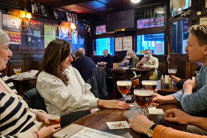 Antwerp Pub Crawl - Stadswaag and The Highlander: the longest stop for beer and whisky