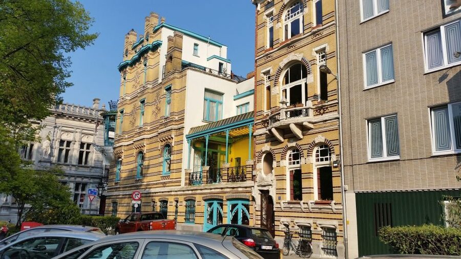 Antwerp: Walking Tour from Steen to Central Station - From Steen to Antwerp’s medieval heart
