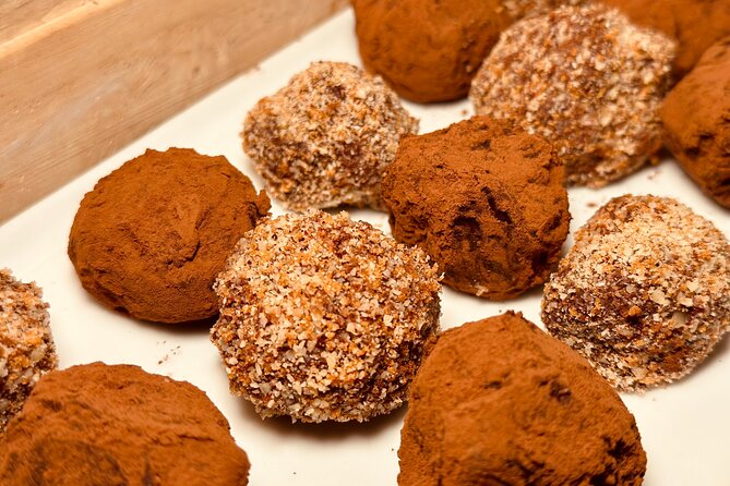 Belgian Chocolate Truffle Making Workshop in Bruges - Fitting the Workshop Into a Bruges Day
