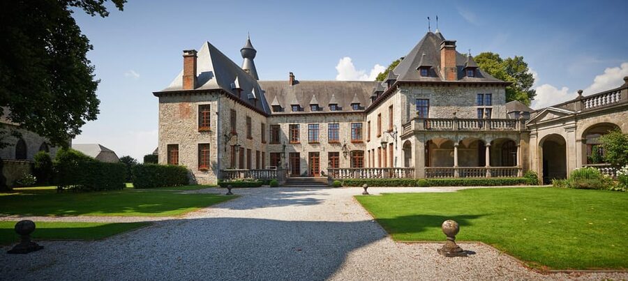 Bioul (near Dinant) : Château de Bioul Tour and Wine Tasting - From vineyard to winery