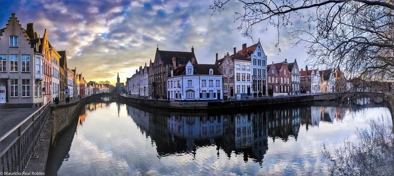 Bruges: 1.5-Hour Dark Side of Bruges Private Tour - Starting at Markt 14
