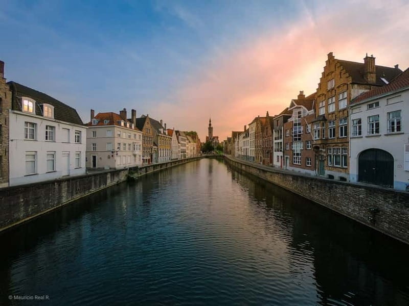 Bruges: 1.5-Hour Dark Side of Bruges Private Tour - Finishing at Bauhaus Bar With a Belgian Beer