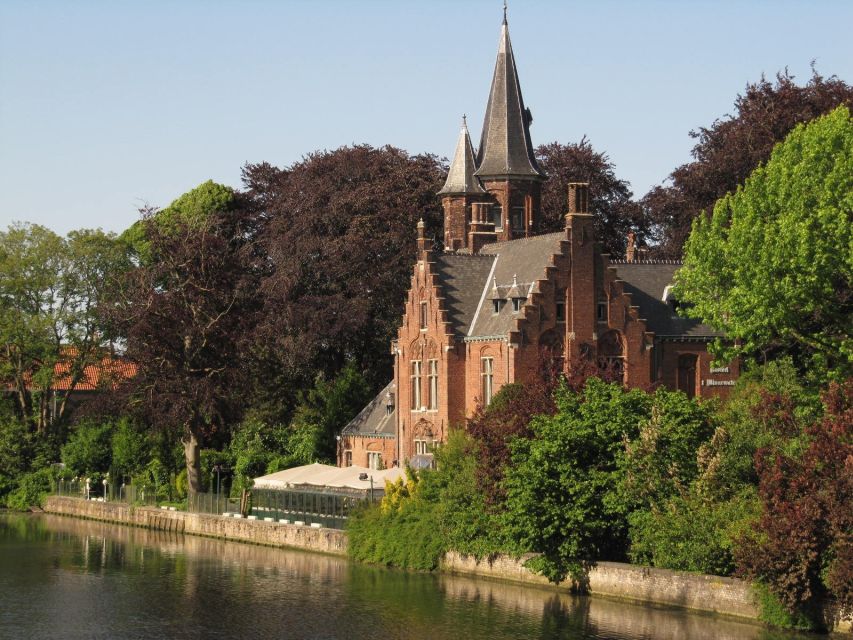 Bruges: 2.5-Hr Walking Tour from train station to Markt - St. John’s Hospital and the Church of Our Lady