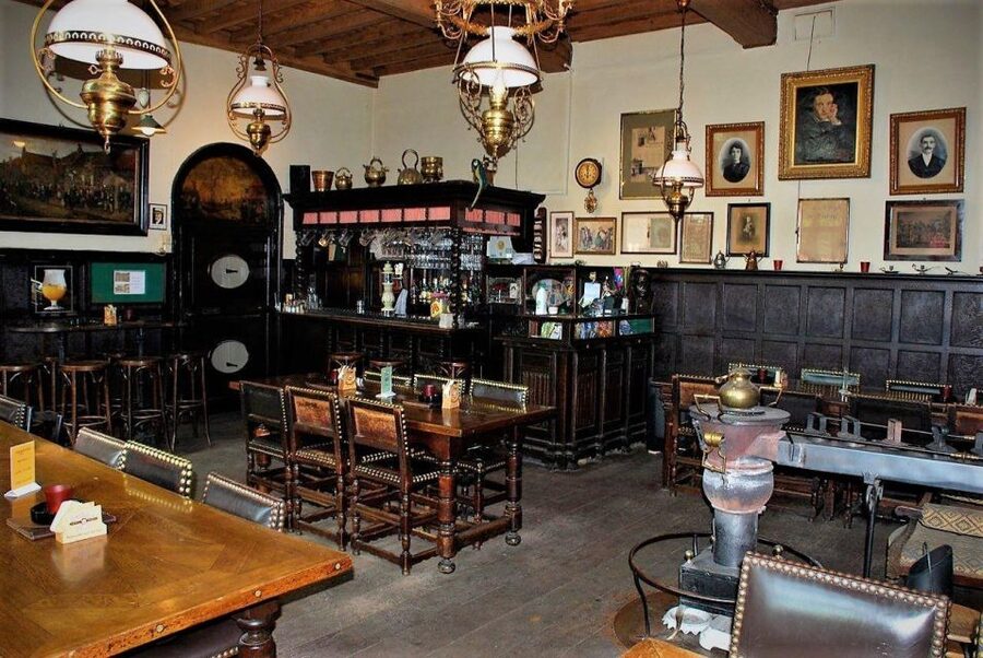 Bruges Beer and Chocolate Walking Tour - Who will enjoy this four-hour route?