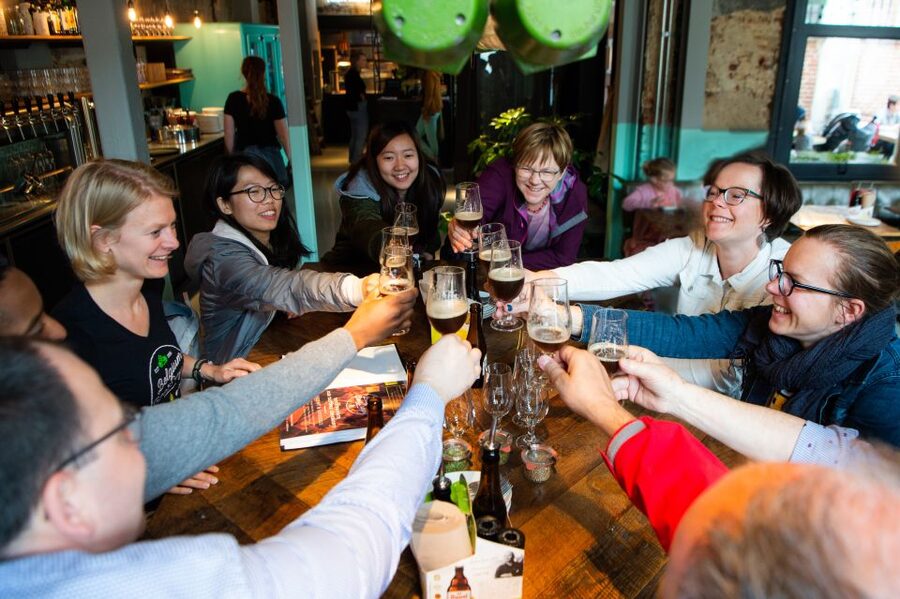 Bruges: Belgian Beer Tour with Chocolate Pairing - Five tasters with a useful range of styles