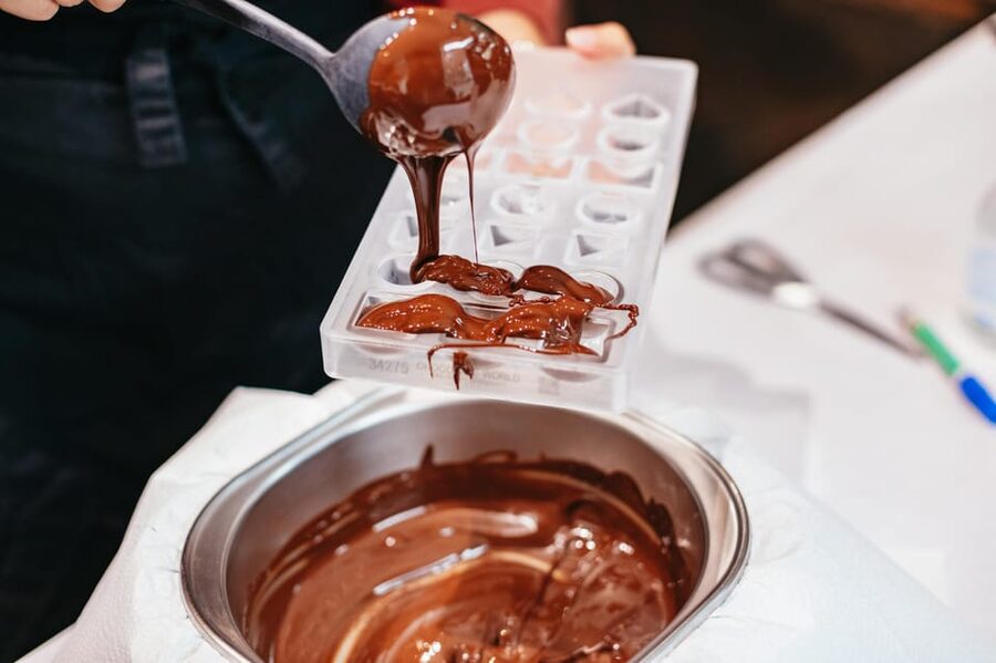 Bruges: Belgian Praline and Mendiants Chocolate Workshop - Timing, meeting point, and small practical details