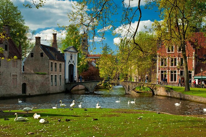 Bruges bus tour from Brussels - Starting at Carrefour de lEurope