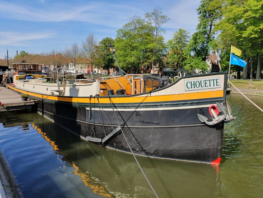 Bruges by bike with family and friends! - Minnewater and the Beguinage