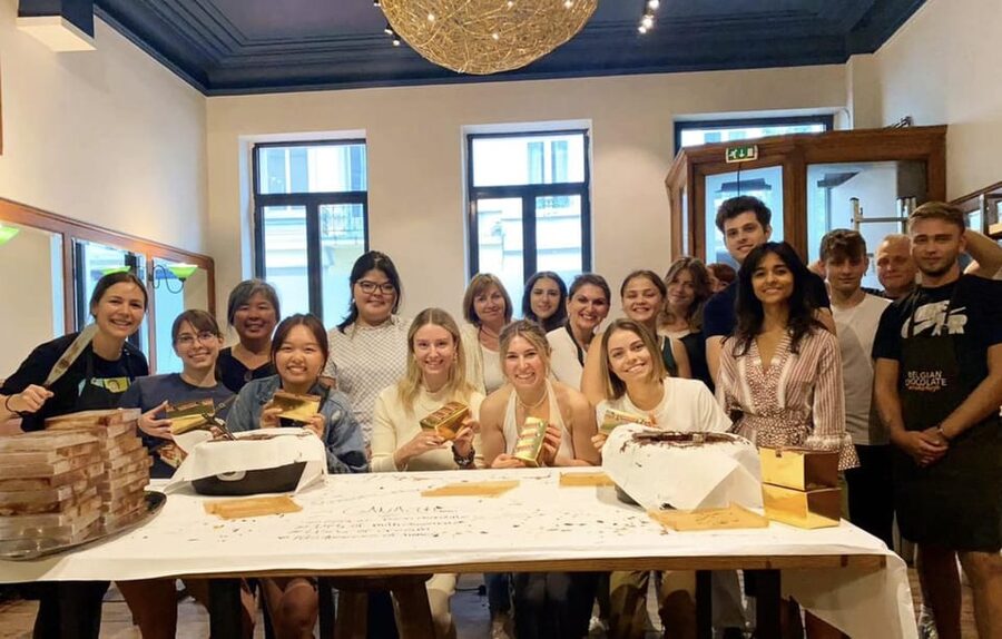 Bruges: Chocolate Truffle Making Class - Turning a Bruges chocolate stop into a hands-on class