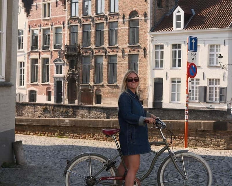 Bruges: City Bike Tour with a Local - Why a bicycle is a smart way to see Bruges