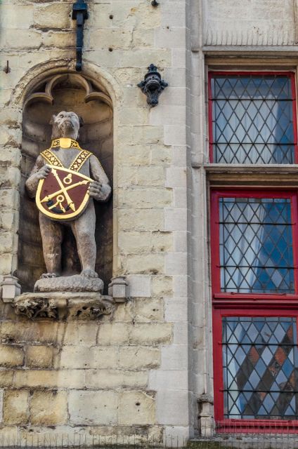 Bruges: Express Walk with a Local in 60 minutes - Food, cafes, and bars after the walk