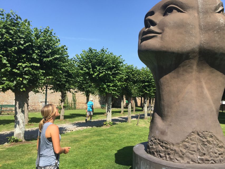 Bruges: Flatlands Guided Bike Tour - Damme, from port town to peaceful stop
