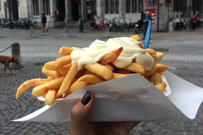 Bruges Food and History Tour: Culinary Delights & Hidden Gems - Sint-Annakerk and Adornes Domain