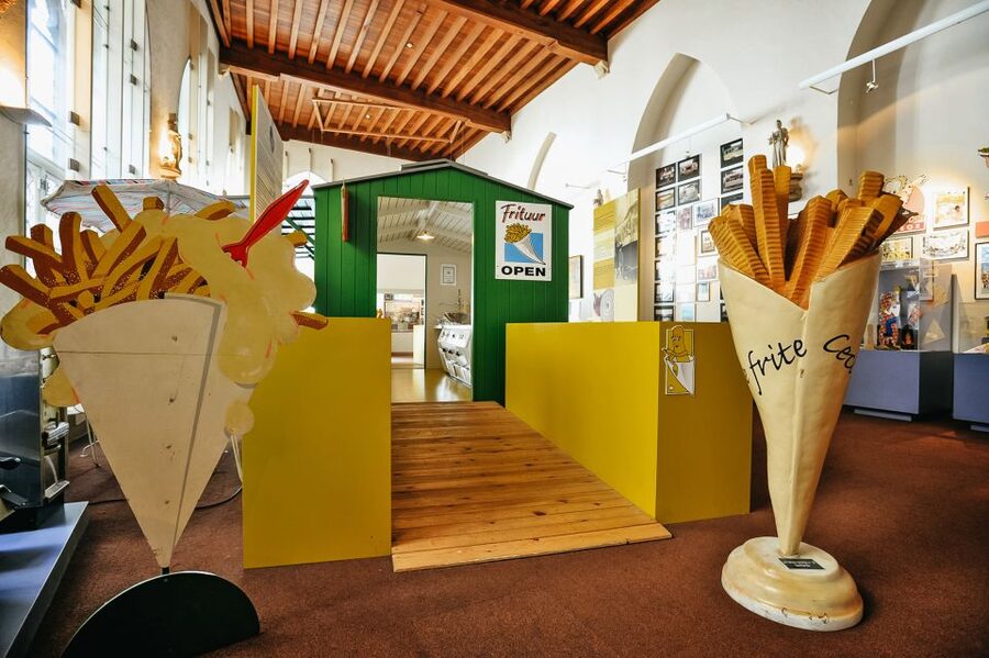 Bruges: Frietmuseum Entry Ticket - Access, languages, and booking details