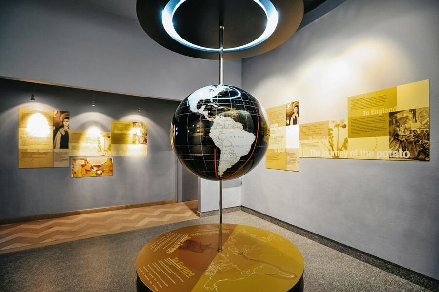 Bruges: Frietmuseum Entry Ticket - Who should book the Frietmuseum?