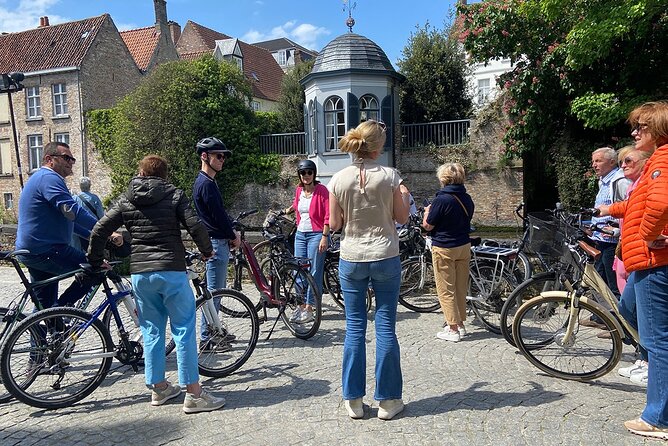 Bruges, Guided Retro Biketour: Highlights and Hidden Gems - The Belfry, Burg Square, and Markt
