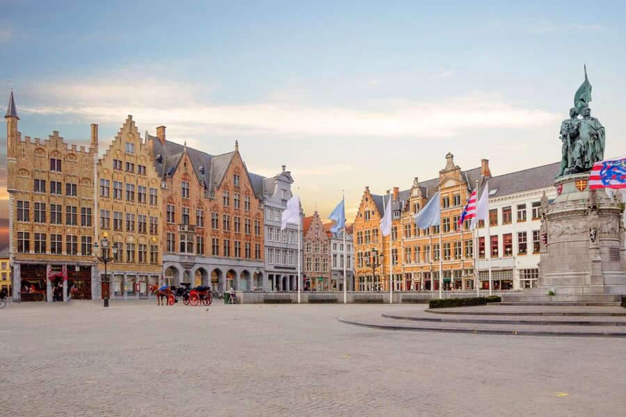 Bruges: Guided Rickshaw Tour - Should you book the Bruges rickshaw tour?