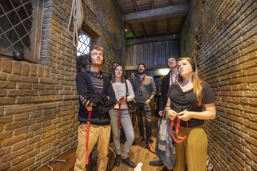 Bruges: Historium Bruges Story and VR Ticket - Flying over the lost city in Virtual Reality