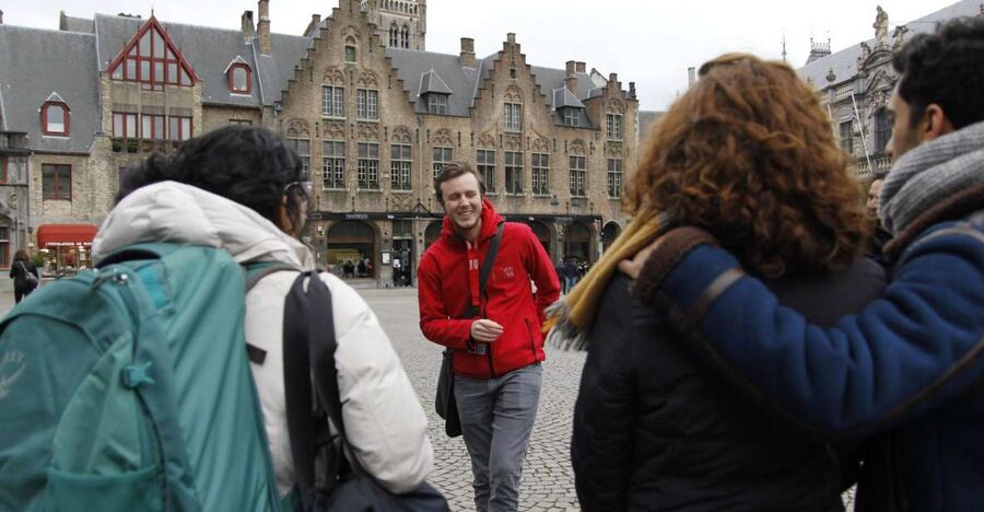 Bruges: History, Chocolate and Beer Walking Tour - Timing, walking, and access