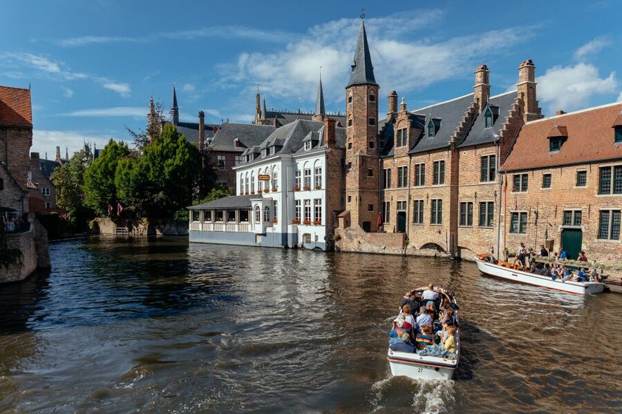 Bruges: Private Food Tour – 10 Tastings with Locals - Is $163 a fair price?