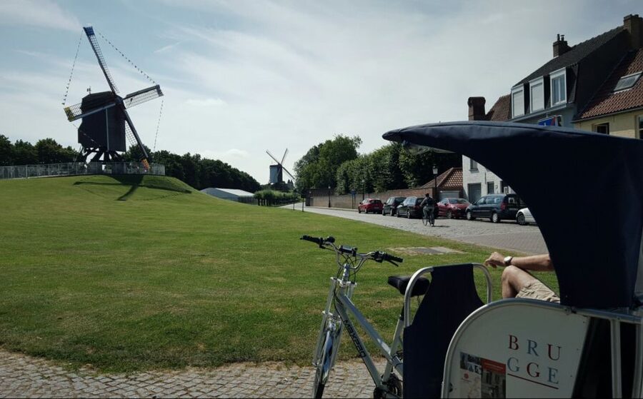 Bruges: Private Guided Tour by Pedicab - Should you book the private pedicab tour?