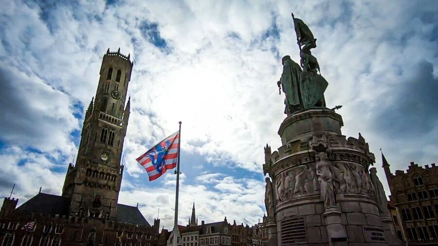Bruges: Private Historical Highlights Walking Tour - Legends, swans, and the human side of Bruges
