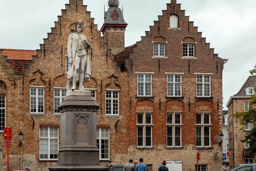 Bruges: Private Tour with Locals – Highlights & Hidden Gems - Three hours, walking shoes, and realistic expectations