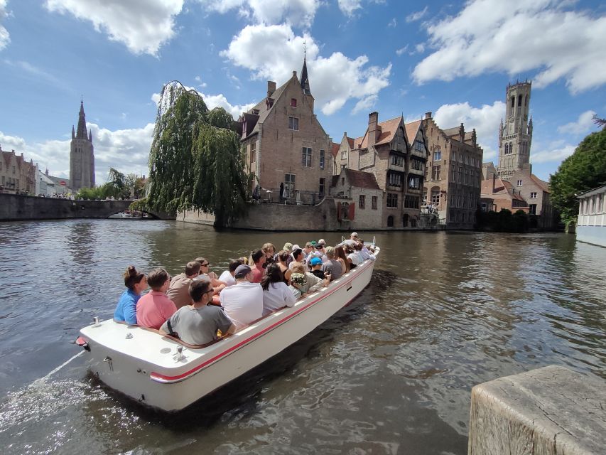 Bruges: Small Group Boat Cruise and Guided Walking Tour - Why the walking and boat combination works