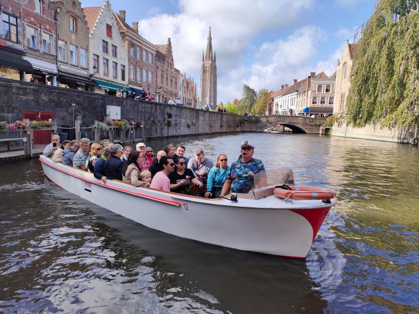Bruges: Small Group Boat Cruise and Guided Walking Tour - Gruuthuse, Bonifacius Bridge, and Church of Our Lady