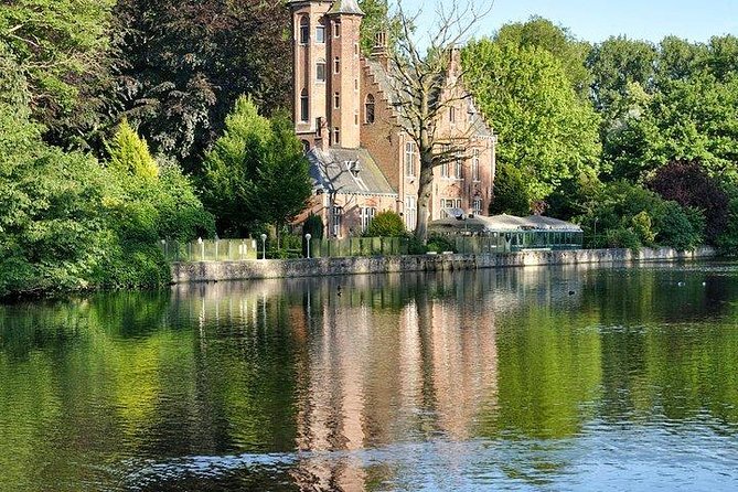 Bruges Uncovered: Historic Walking Tour & Canal Boat Experience - Minnewater Lake and the Beguinage set a calm opening