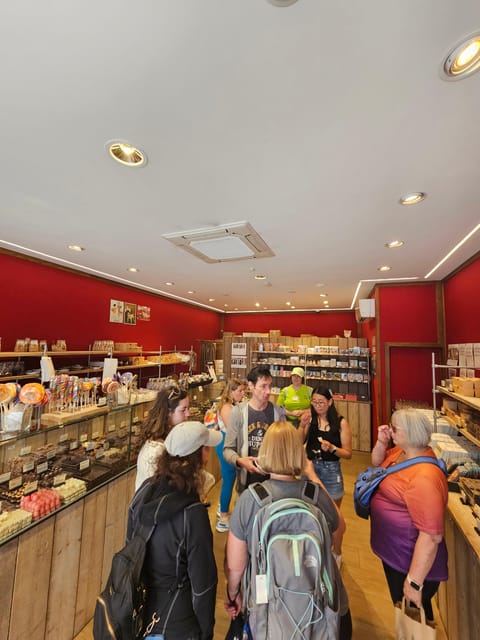 Bruges: Walking Tour with Hot Chocolate & Chocolate Tasting - Walplein and Sint-Janshospitaal