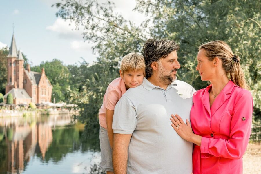 Bruges : Your private 30min. photoshoot in the medieval city - Should you book this Bruges photo session?