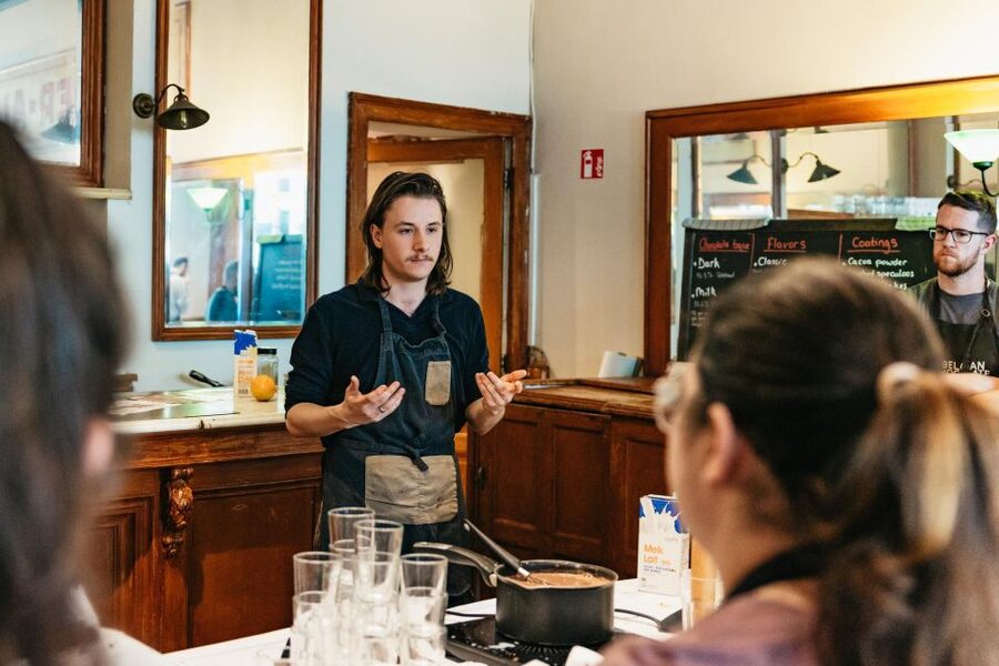 Brussels: 2.5-Hour Belgian Chocolate Making Workshop - Making pralines and mendiants from scratch