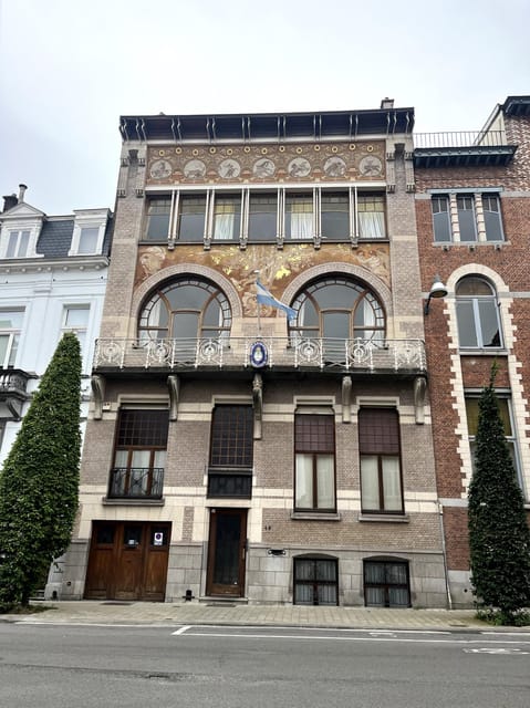 Brussels: 2-hours "Art Nouveau" Walking Tour - Maison Van Dyck, Maison Roosenboom, and the smaller addresses
