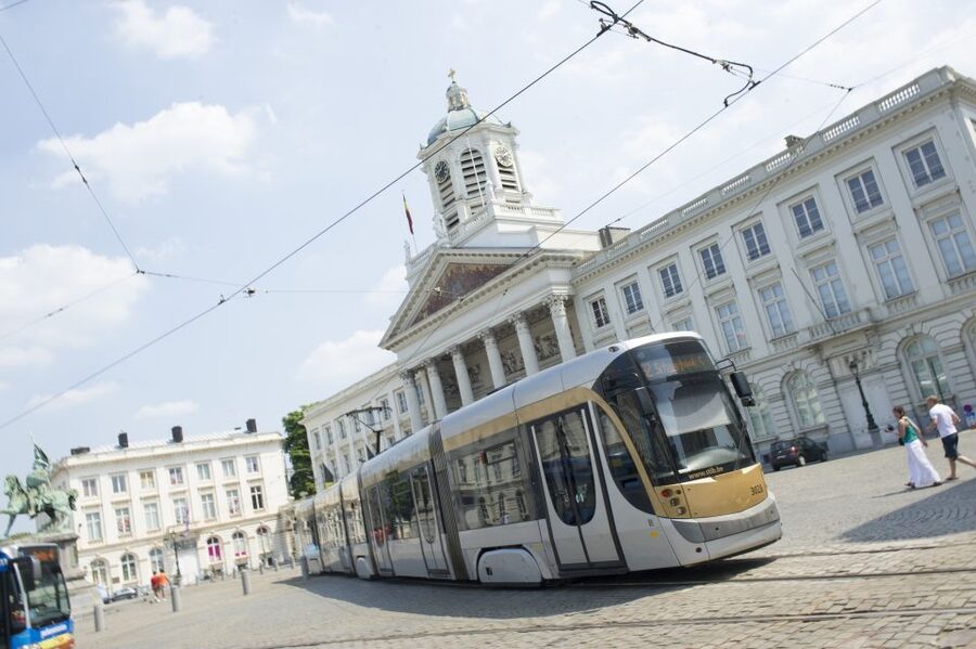 Brussels: 48 Museums, Atomium, and Discounts Card - Picking up the card and starting your clock