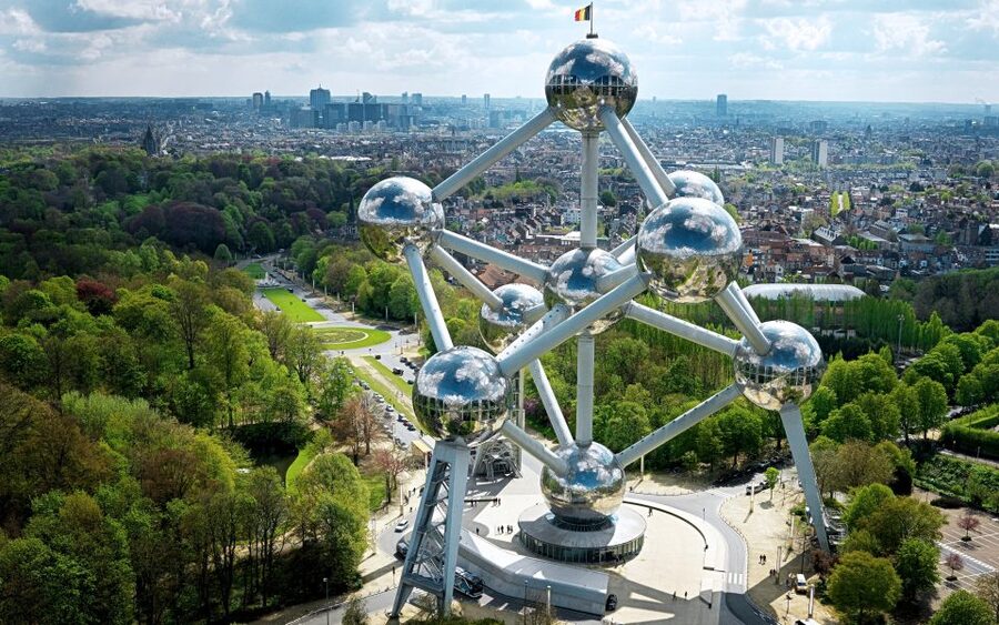 Brussels: 48 Museums, Atomium, and Discounts Card - Closures, access, and practical limits