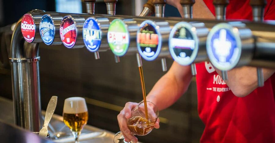 Brussels: Belgian Beer Tasting Tour - Starting at Grand-Place and entering old Brussels