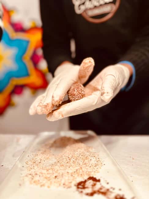 Brussels: Chocolate Truffle & Belgian Hot Chocolate Workshop - How much chocolate do you take home?